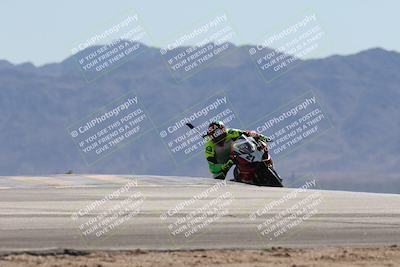 media/Oct-13-2025-Moto Forza (Mon) [[a66d839500]]/3-B Group/Session 4 (Turn 9)/